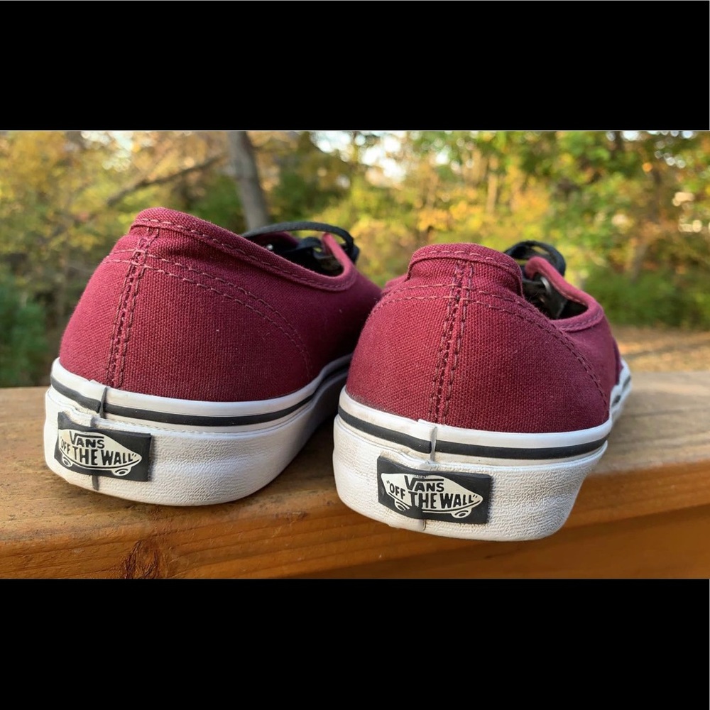 Vans Maroon Skate shoes. Men’s 7.5. Women’s 9.